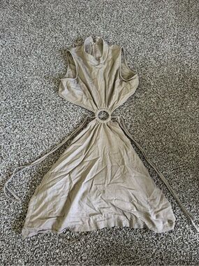 Altar'd State Taupe Backless Ring-Detail Dress new never worn